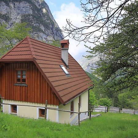 Zadnjica Holiday House Soča Esterno foto
