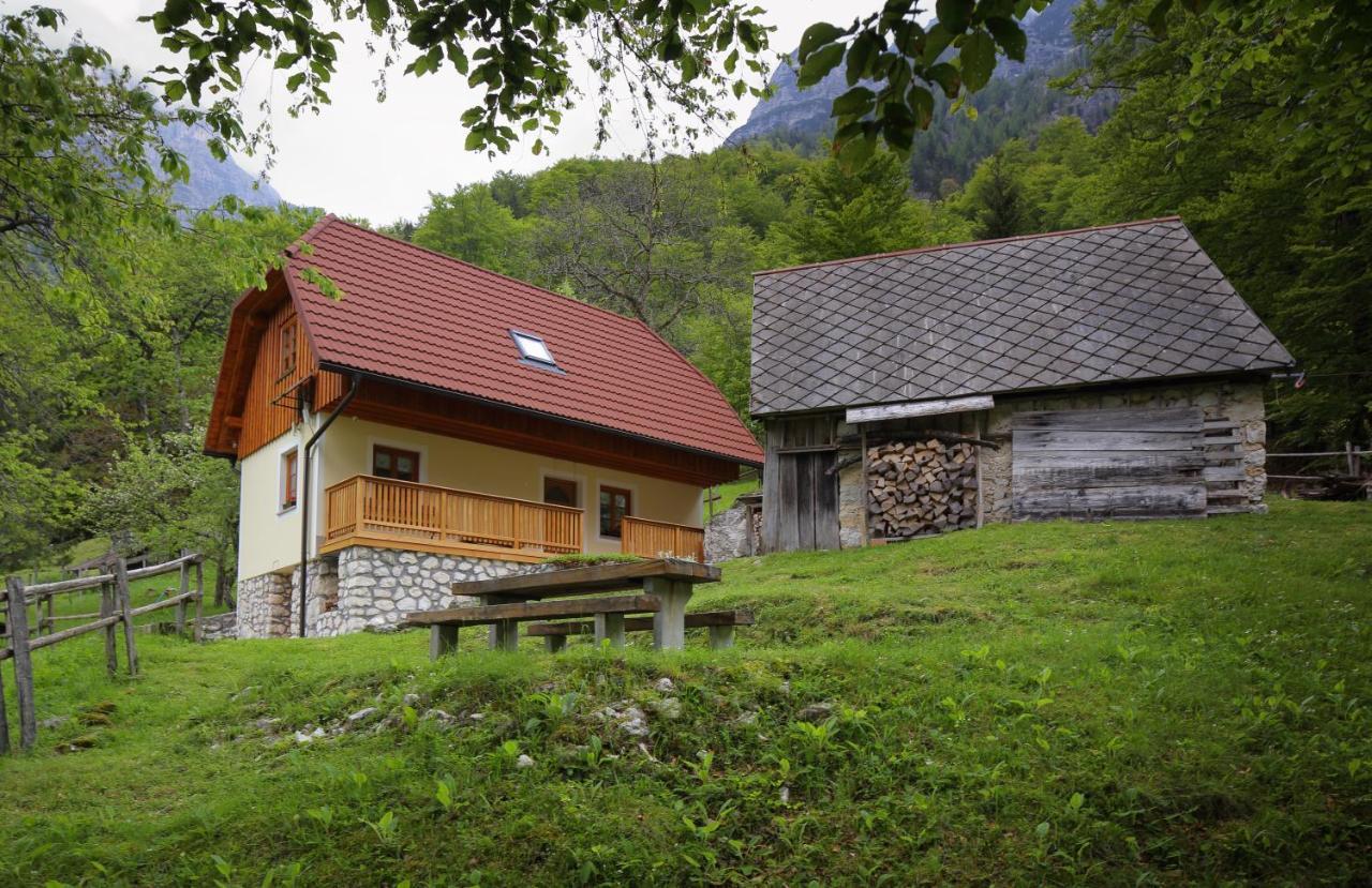 Zadnjica Holiday House Soča Esterno foto